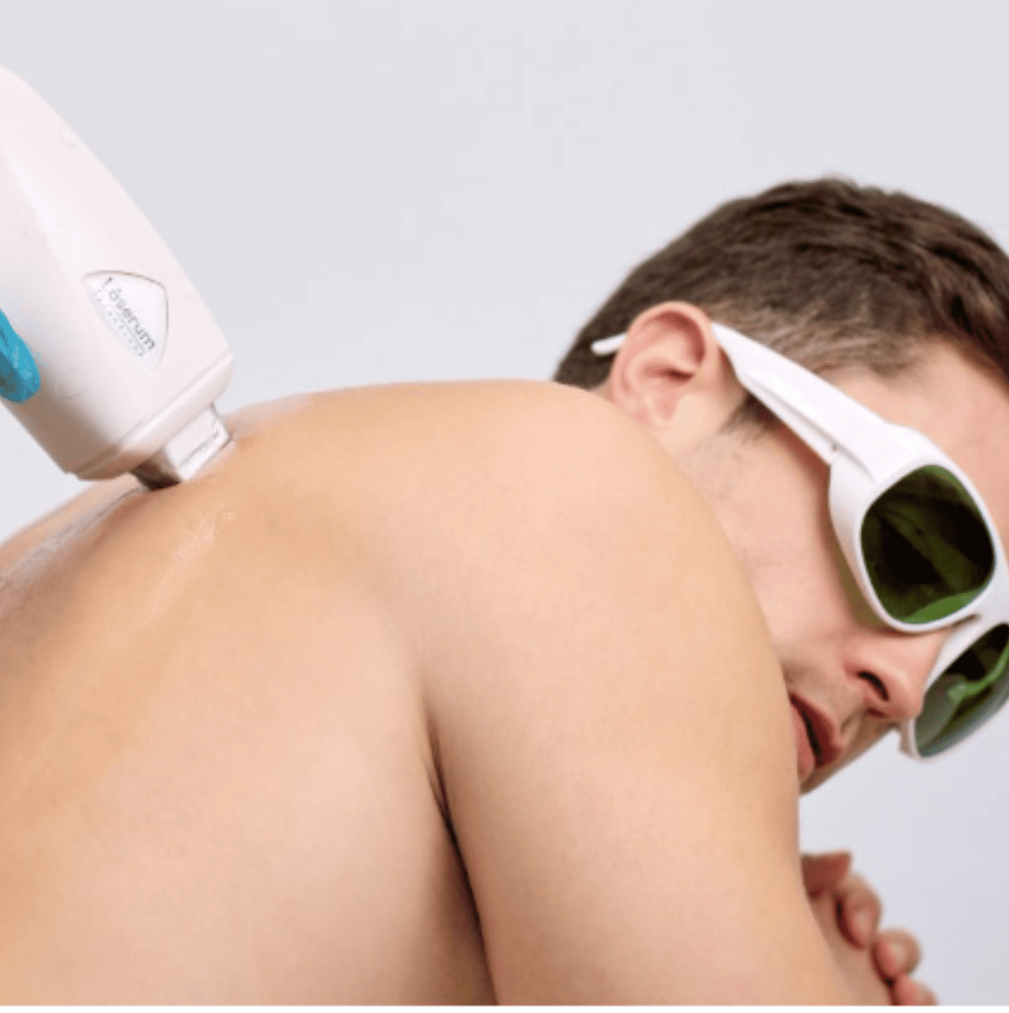 Depilación láser | Cuerpo Entero 3h 30m (1 sesión) No incluye Zona Privada | 15%OFF
